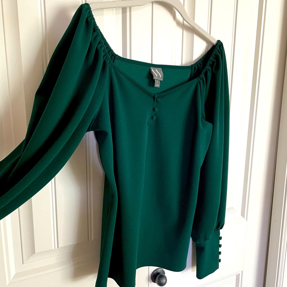 Offshoulder top